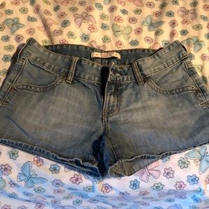 Old Navy, size 6, lowest rise jean shorts. Like new, tucked away in a closet.
